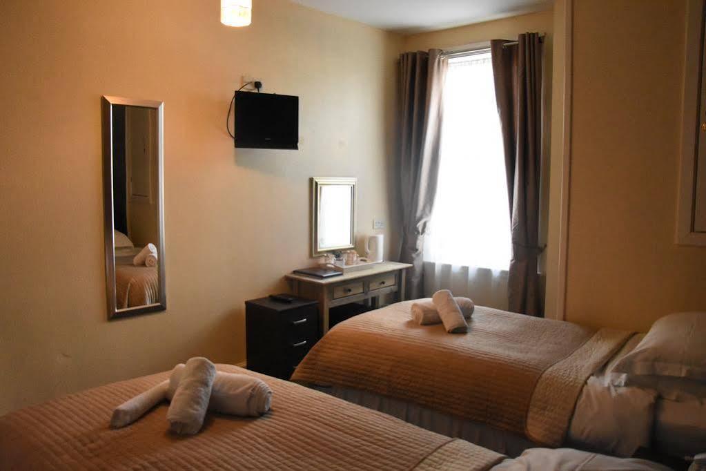 The Market Inn Hotel Castle Douglas Bagian luar foto